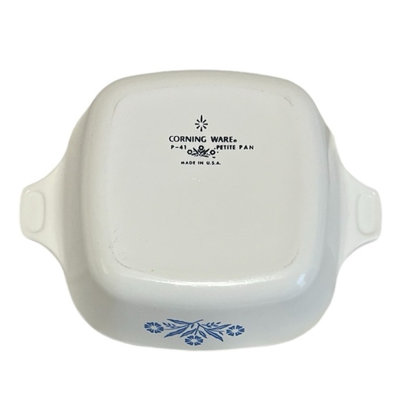 Vintage Corning Ware Blue Cornflower Petite Mini Casserole Dish Pan P-41-b ECU - Picture 2 of 3